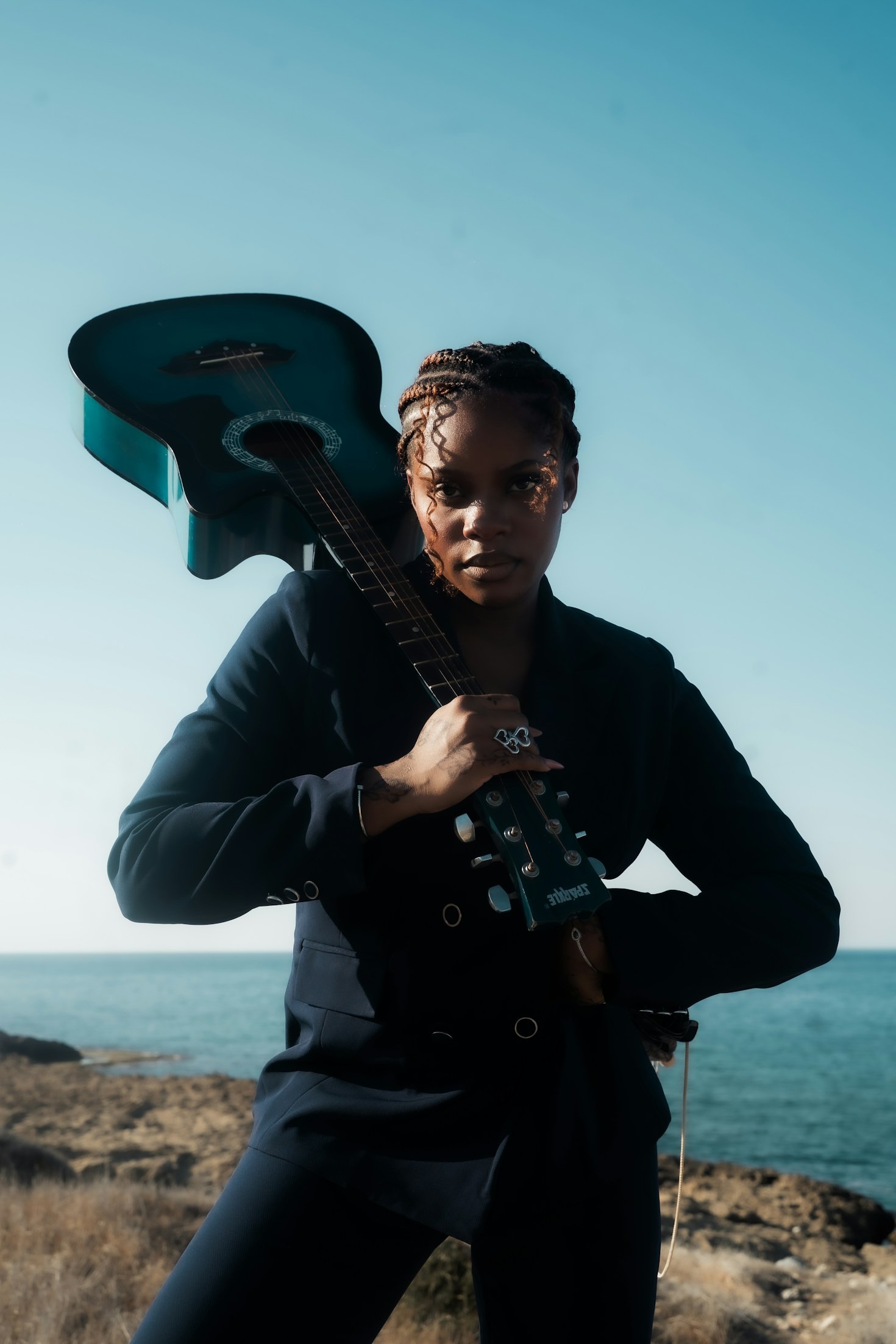 Capturing Emotions: The Visual Story Behind Bennitto’s Music